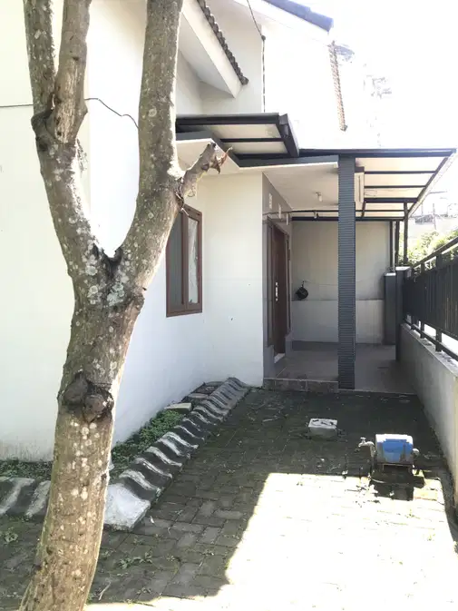 3-Bedroom House in Alam Dieng Residence with Perimeter Fence