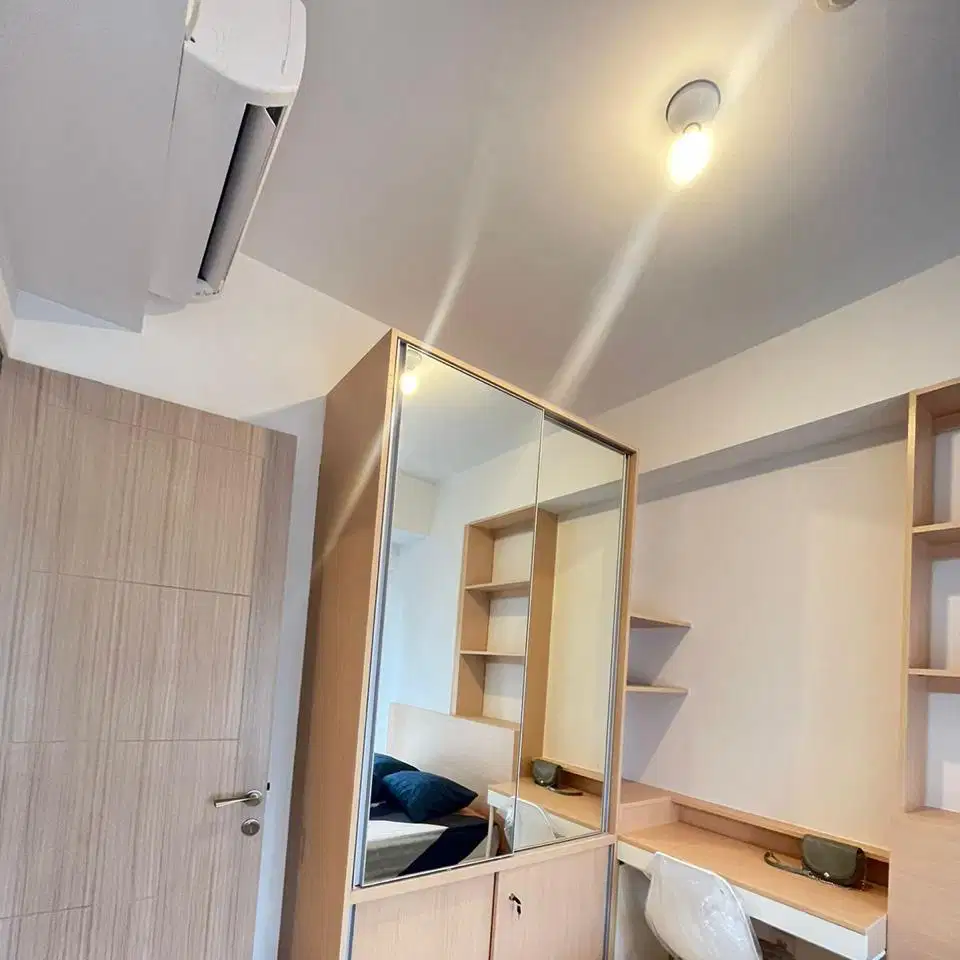 Modern Studio Apartment at Tokyo Riverside