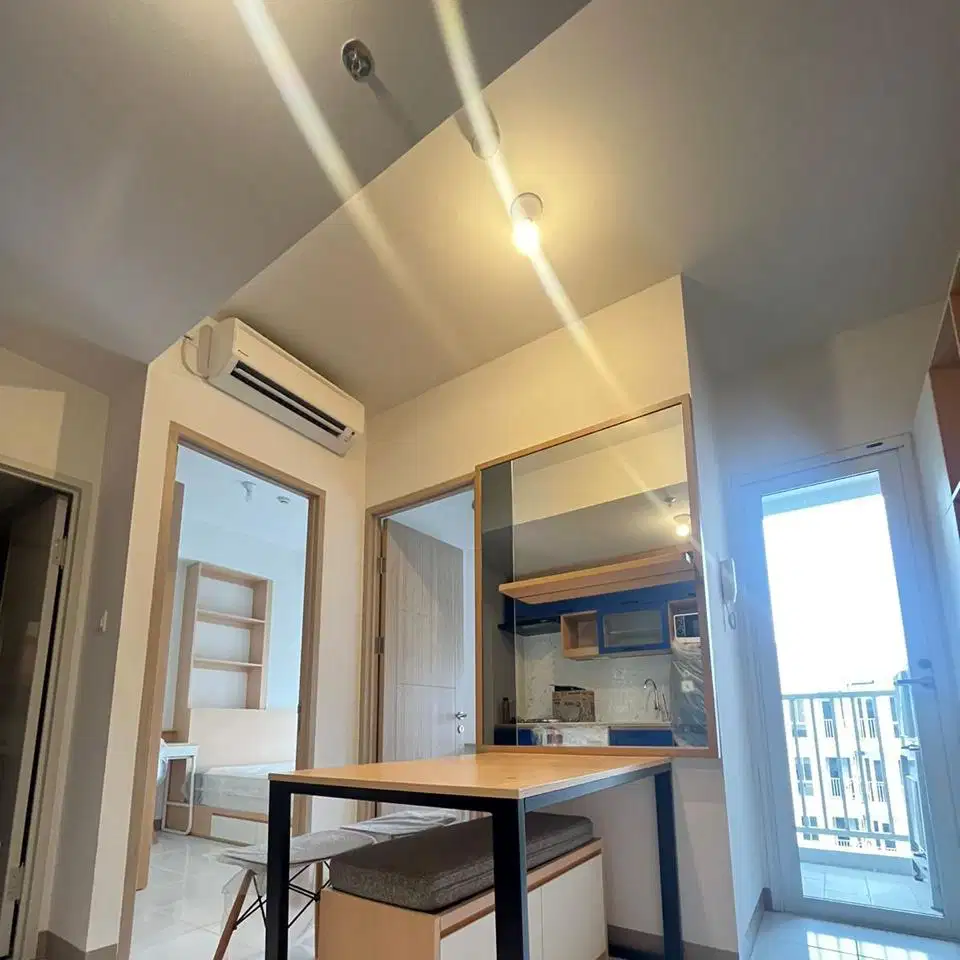 Modern Studio Apartment at Tokyo Riverside