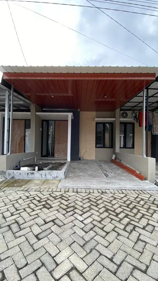 New House in Perum Alana Wisma Indah, Surabaya