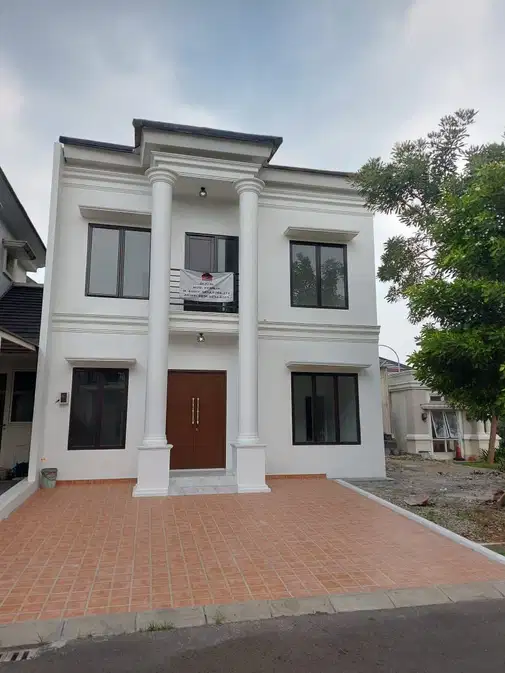 Spacious 4+1 Bedroom House with Modern Finishes