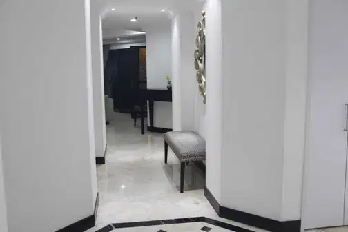 Golf Hills Terraces, Pondok Indah-тағы кең 3 бөлмелі пәтер