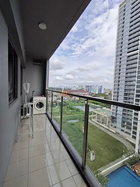 Daan Mogot City-дегі 1 бөлмелі пәтер, жиһаздары бар және жақсы ұсталған