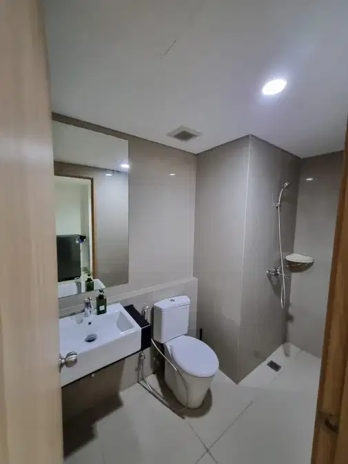 Minimalist Studio Apartment with Essential Amenities