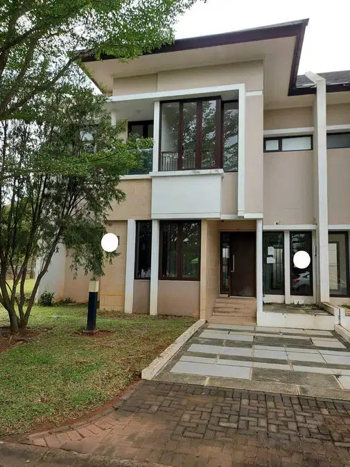BSD Eminent House - Spacious 3+1 Bedroom Property