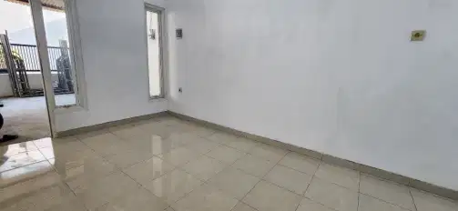 New Renovated Flood-Free House