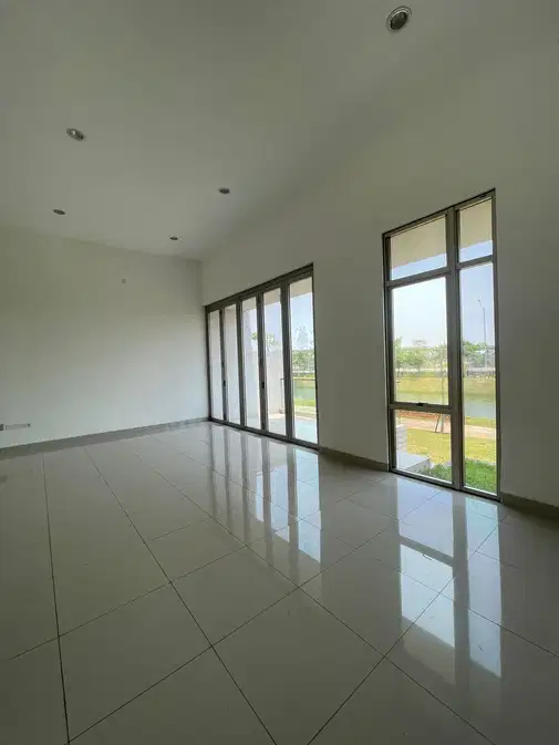 Luxurious Lakeside House in PIK2 - Spacious 4BR Property