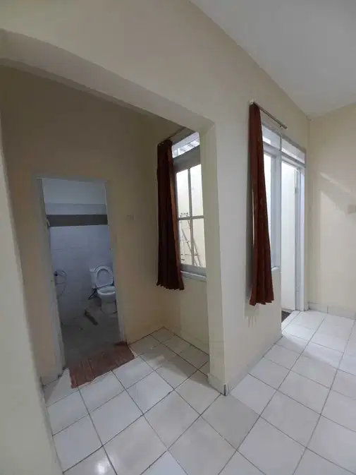 Near School, Flood-Free, Fully Equipped