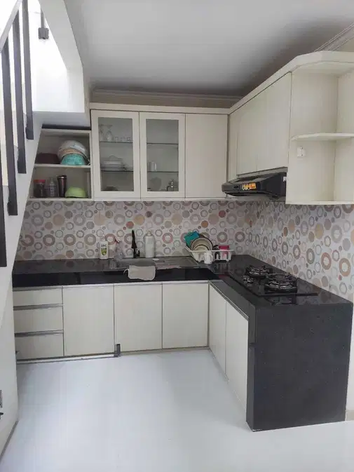 2-Story Semi-Furnished House in Mekarwangi Cluster