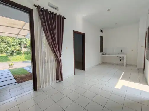 Sentul City House - Green Living Near Amenities