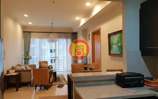 Эксклюзивная квартира в Senayan Residence, стратегическое расположение в Южной Джакарте