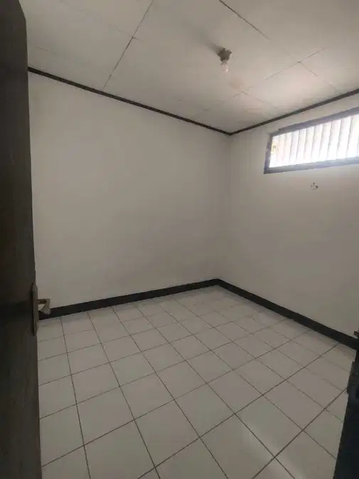 Spacious 3-Bedroom House in Taman Buaran Indah, Klender