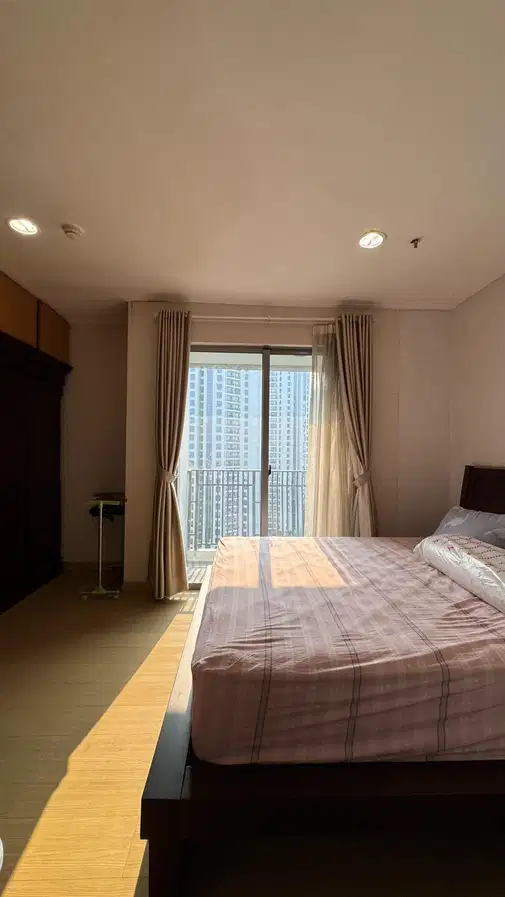 2-х комнатная квартира в The Mansion Kemayoran с видом на город и бассейн