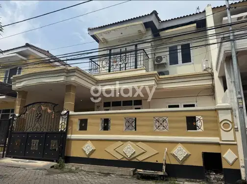 Spacious 4-Bedroom House with Security in Kenjeran
