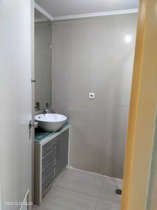 Furnished Apartment on 31st Floor at Amartapura Lippo Karawaci