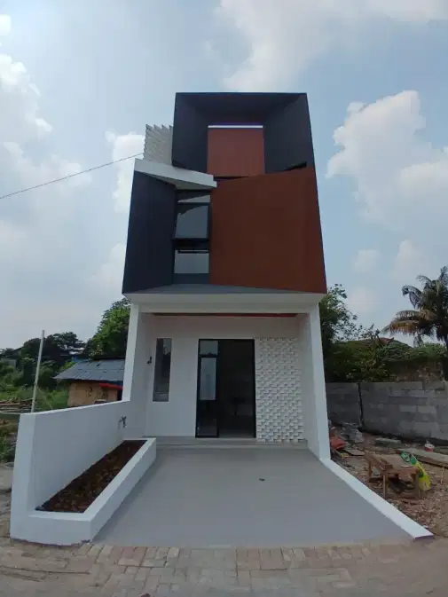 2-Story Yearly Rental House in Pesona Remboelan Resort