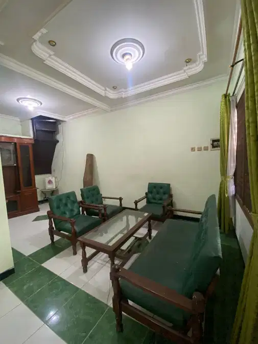 Spacious 6-Bedroom House in Graha Estetika, Banyumanik, Semarang