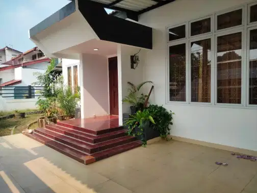 Furnished House in Quiet Residential Complex with 2-Car Carport