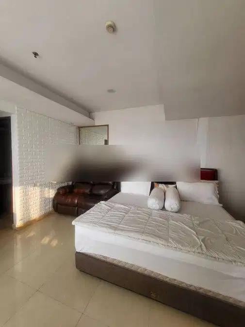 Royale Springhill 3 BR Apartment in Kemayoran with Multiple Facilities