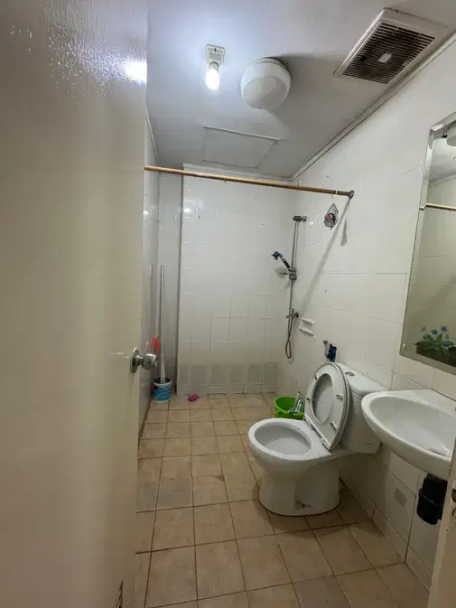 Seasons City, Грогол - Джакарта Барат қаласындағы 2 бөлмелі пәтер