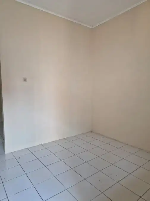 Monthly Family Rental with Multiple Sections, Strategic Location