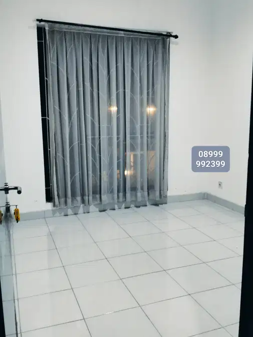 2+1 Bedroom House near Unpam Serpong with Parking