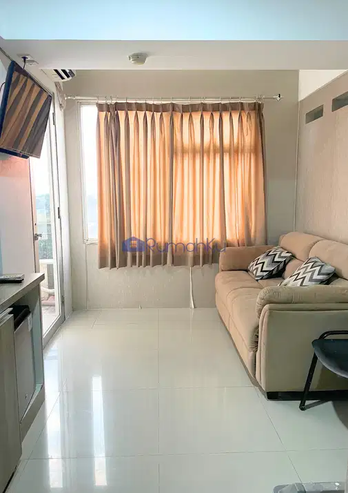 2 Bedroom Apartment with Free Monthly Laundry