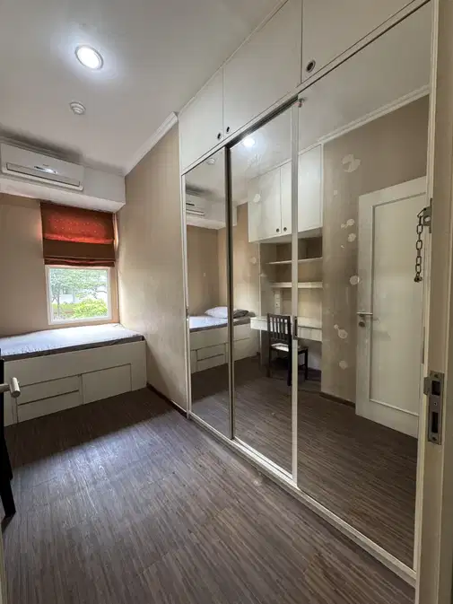 2BR Fully Furnished Apartment with Pool View at Silkwood (Oak Tower)