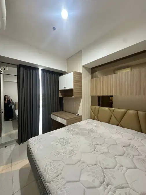 Taman Anggrek Residence-тегі жиһазбен жабдықталған 2 бөлмелі пәтер