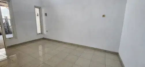 Новый отремонтированный дом, защищенный от наводнений