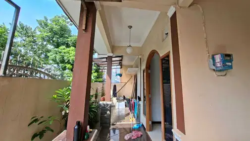 Comfortable 2-Bedroom House in Semarang, Close to Amenities