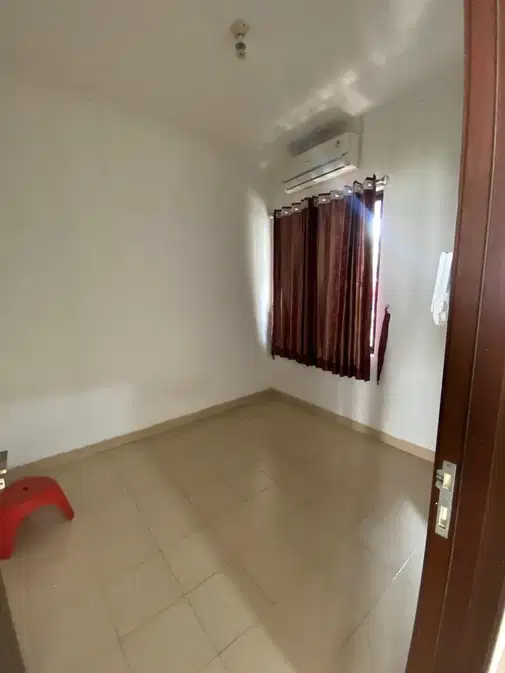 Spacious Property with Garden and Multiple Amenities