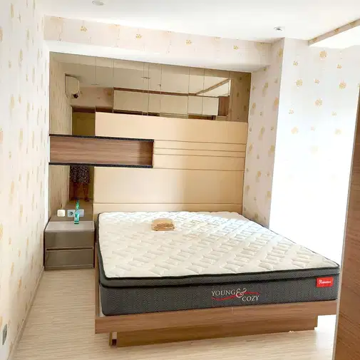 Taman Anggrek сауда орталығындағы кең 3+1 жатқа бөлмелі пәтер