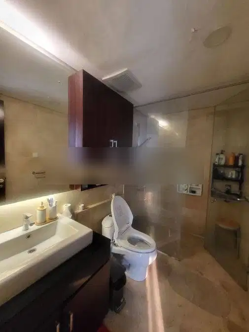 Royale Springhill 3 BR Apartment in Kemayoran with Multiple Facilities