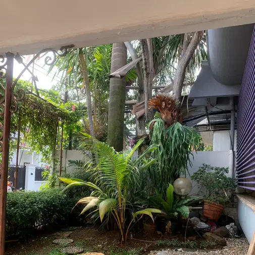 Pinang Mas, Pondok Indah-тағы жиһазбен жабдықталған бөлмелері бар 2 қабатты үй