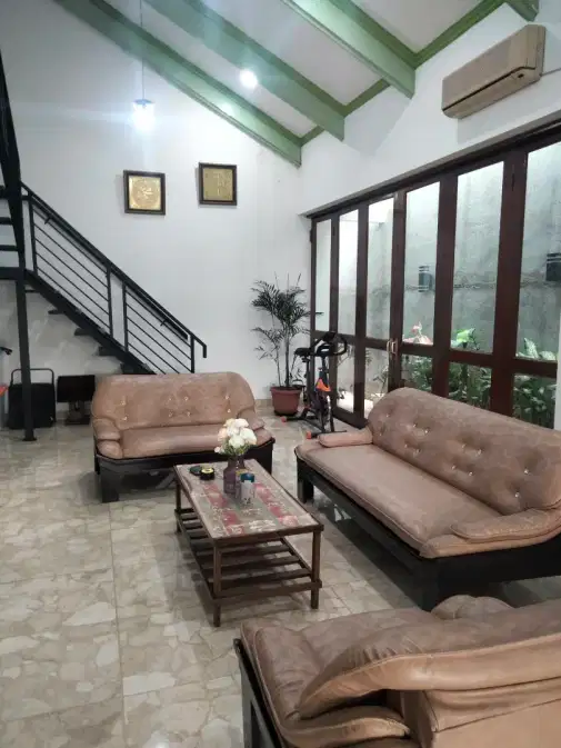 Furnished House in Quiet Residential Complex with 2-Car Carport