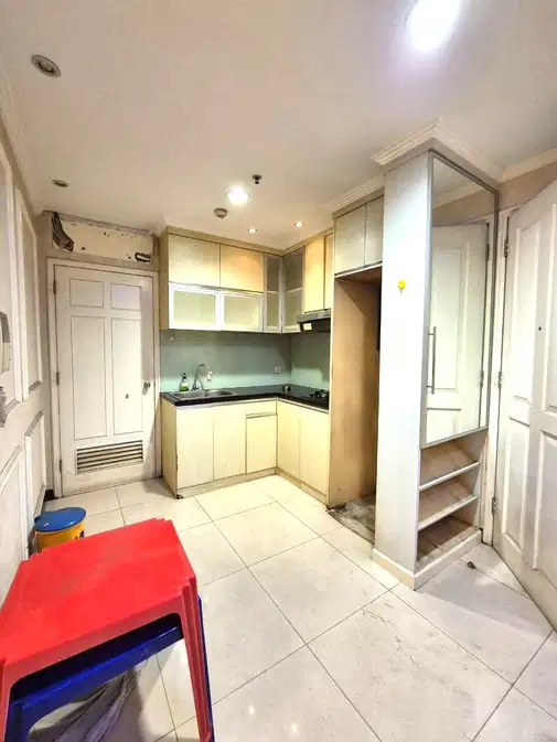 Affordable Apartment at Frenchwalk Tower Lourdes, 10th Floor, Needs Renovation