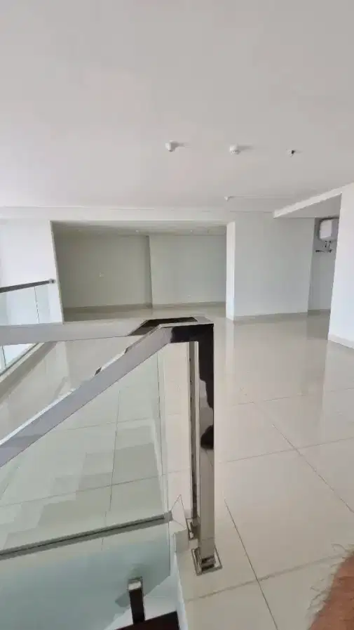 SOHO VIELOFT Ciputra World Duplex Apartment