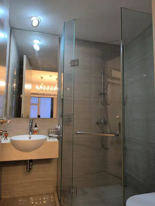 LARIZ MANSION - Private Lift Corner Apartment with City View