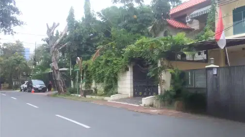 2-Story Comfortable House in Tebet Timur with Garden and Parking