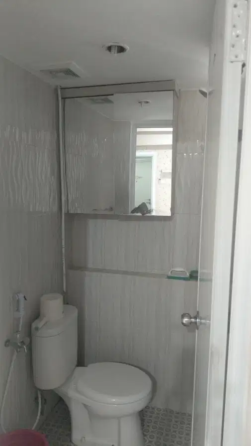 2BR Furnished Apartment with Hot Water, Utilities Included