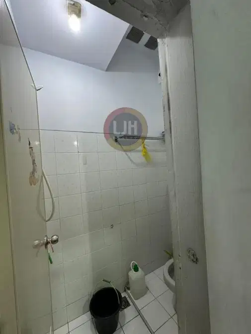 Strategic Location House with 24-Hour Security, Flood-Free Area