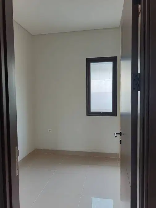 Summarecon Flora Cluster House with 4 Bedrooms