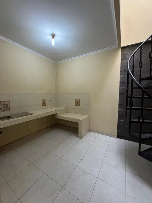 Comfortable 3-Bedroom House in Taman Holis Indah