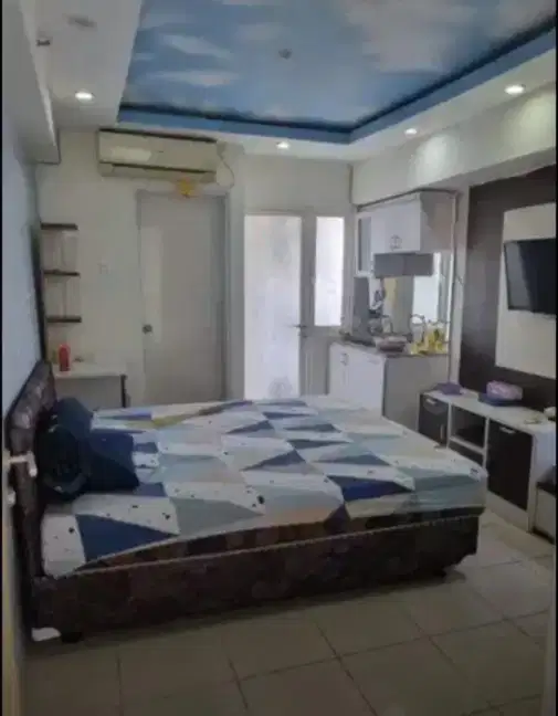 East-facing apartment with sea view