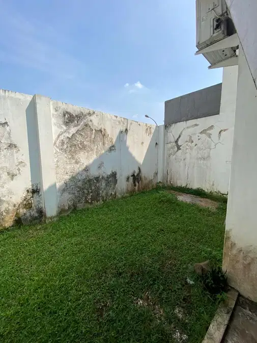 Spacious Property with Garden and Multiple Amenities