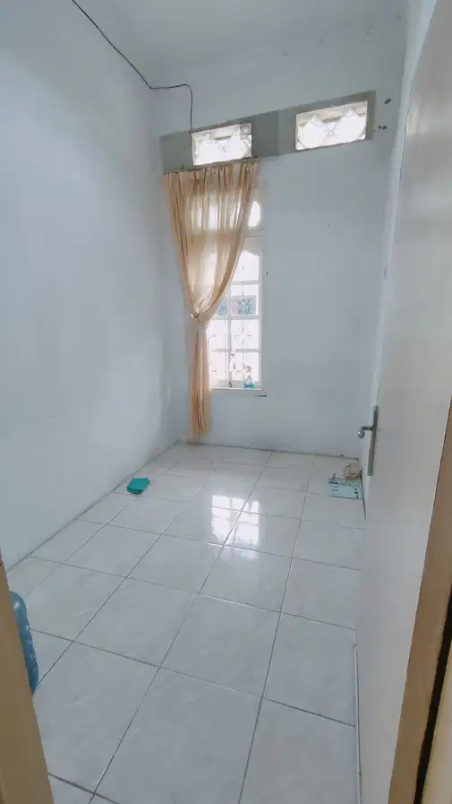 3-Bedroom House with Kitchen and Basic Amenities