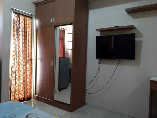 Furnished 2 Bedroom or Studio Apartment