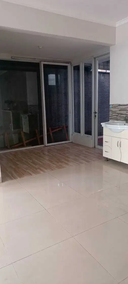 3+1 Bedroom Townhouse with Pool in Cluster, 2-Year Minimum Lease