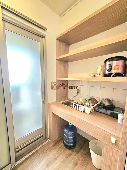 1BR Hook Unit with Unique Interior and City View at Green Bay Pluit